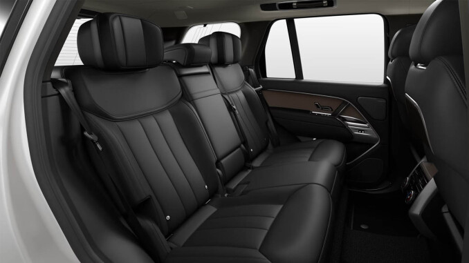 Land Rover Range Rover 4.4 P530 V8 Autobiography 4dr Auto Petrol Estate - Image 6
